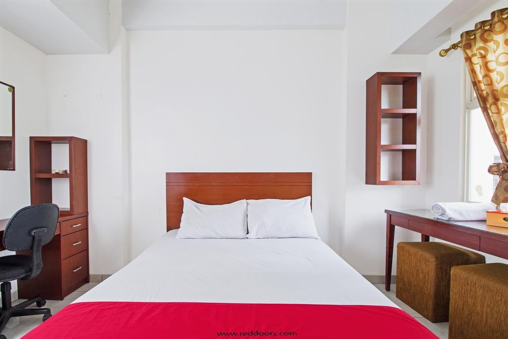 Reddoorz Apartment @ Margonda Residence Depok Dış mekan fotoğraf