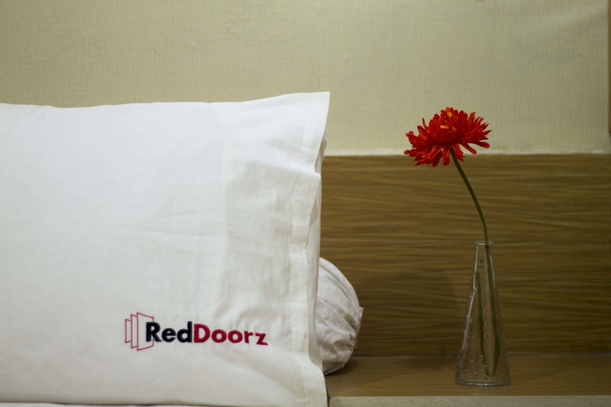Reddoorz Apartment @ Margonda Residence Depok Dış mekan fotoğraf