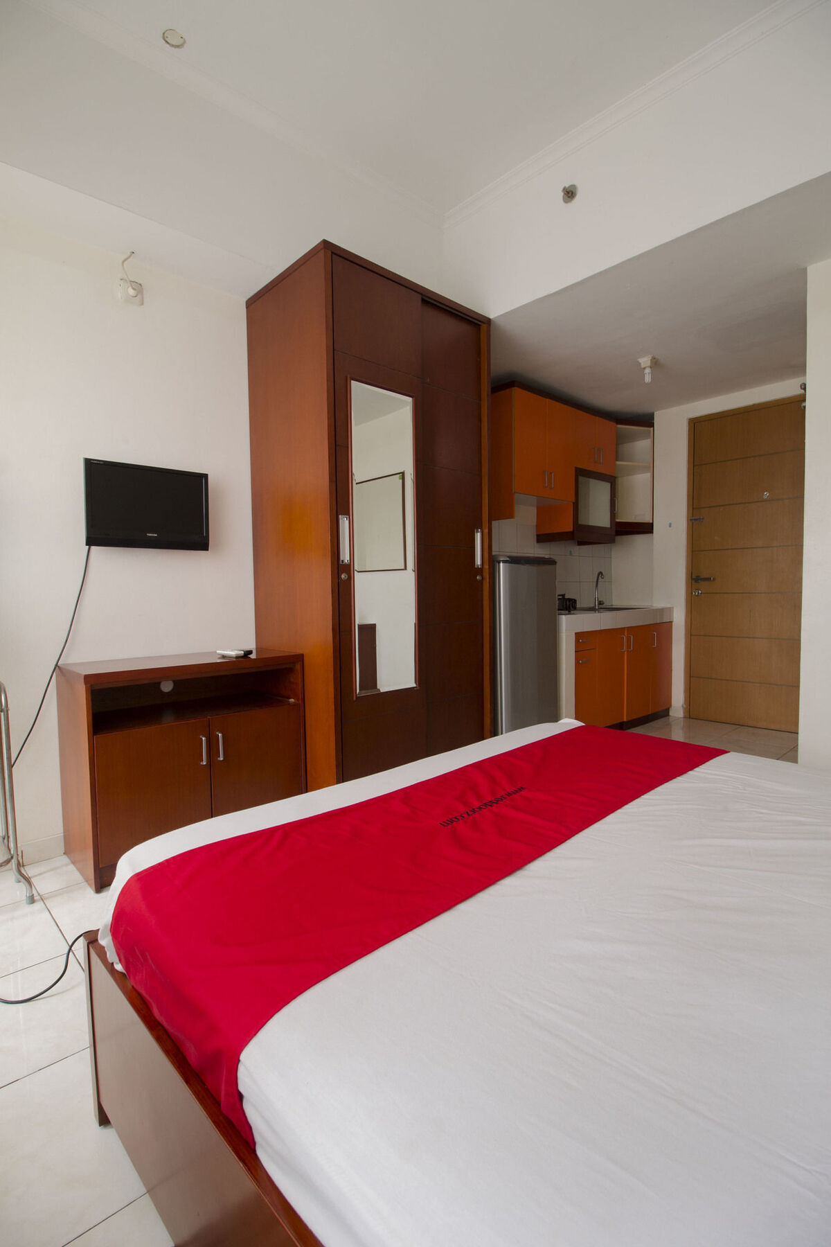 Reddoorz Apartment @ Margonda Residence Depok Dış mekan fotoğraf
