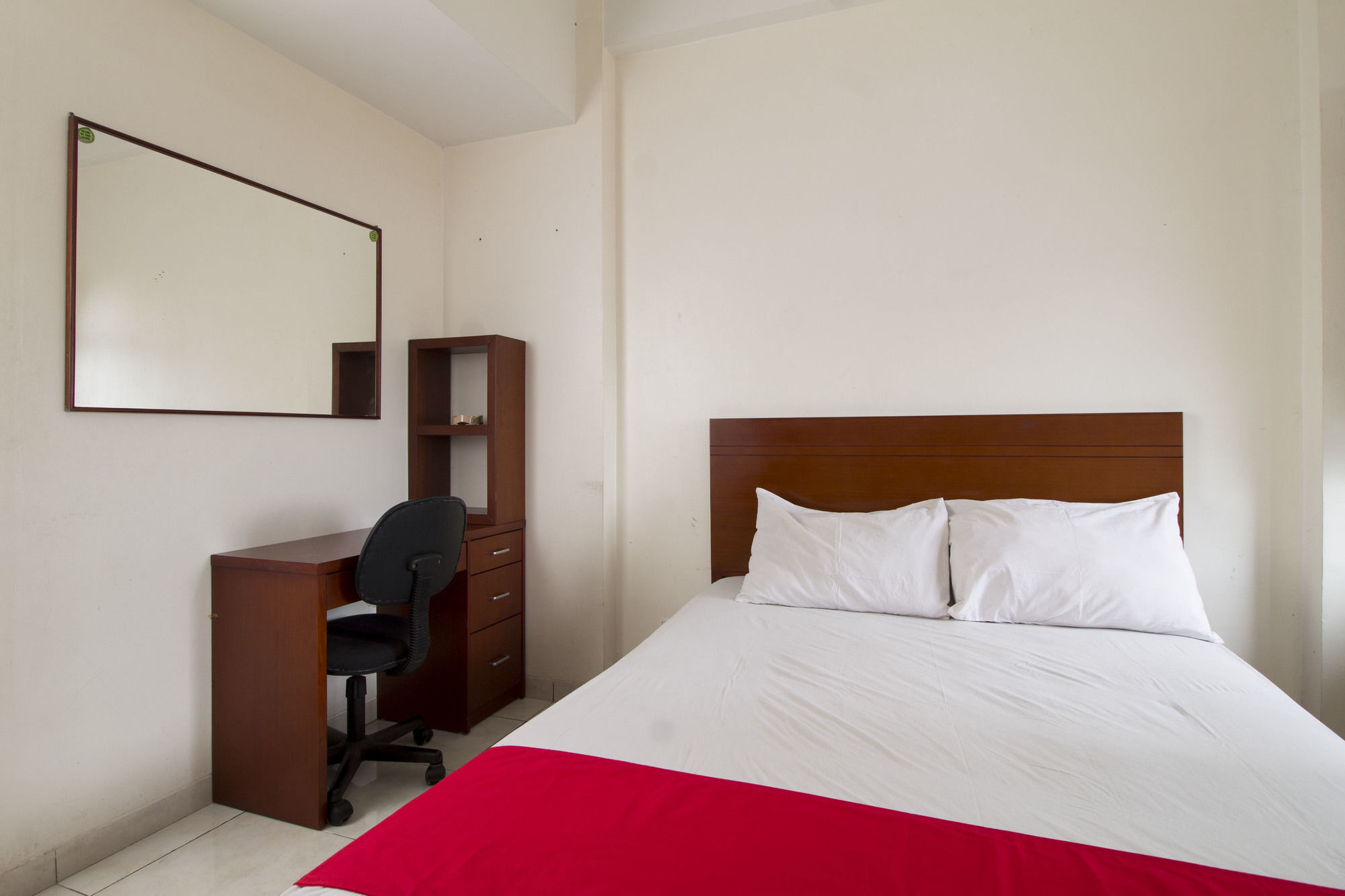 Reddoorz Apartment @ Margonda Residence Depok Dış mekan fotoğraf