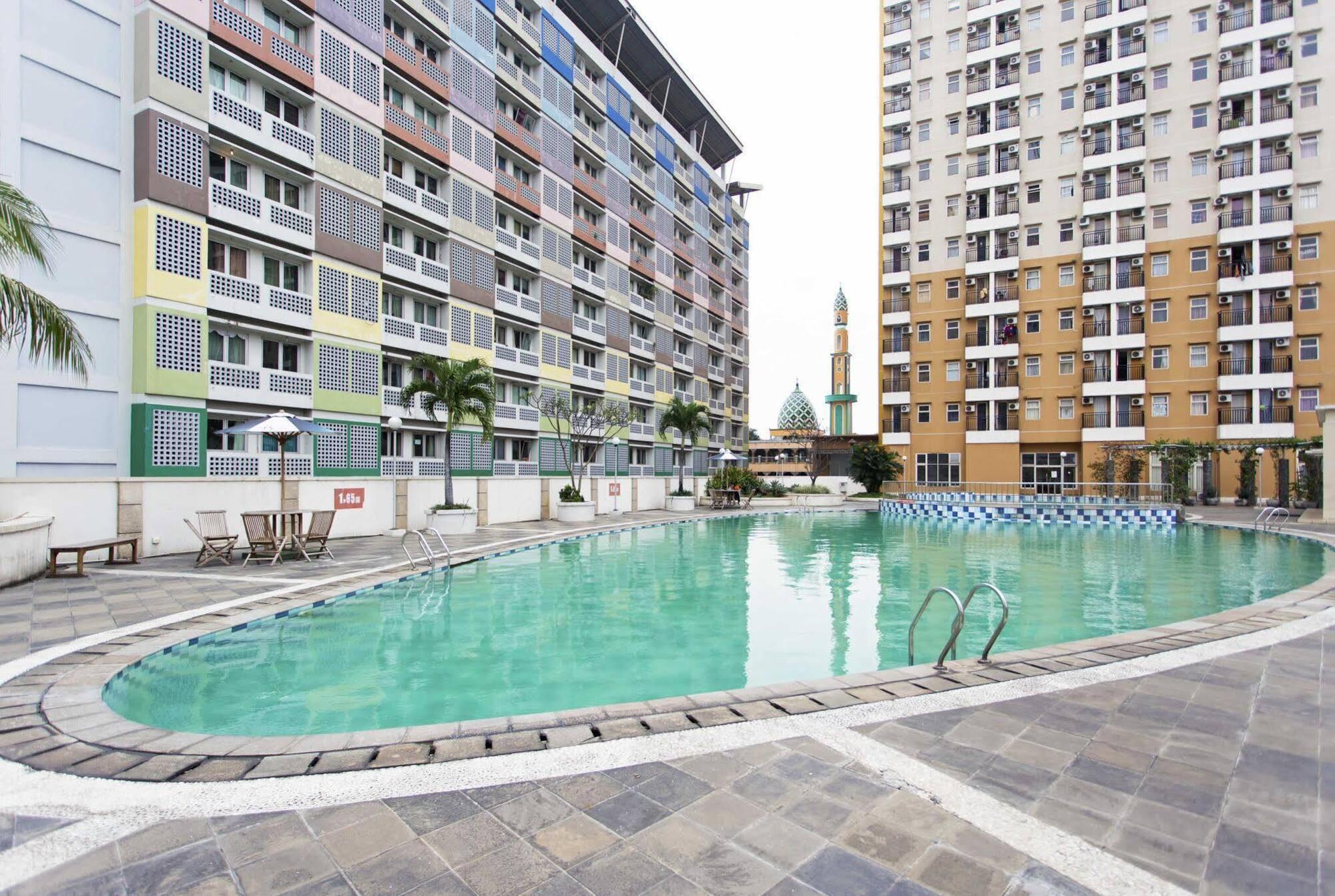 Reddoorz Apartment @ Margonda Residence Depok Dış mekan fotoğraf